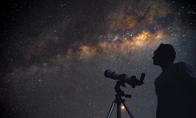 Observation du ciel avec un télescope