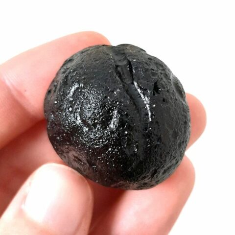 Tectite de rizalite avec clivages - Impact de météorite - 41,8g